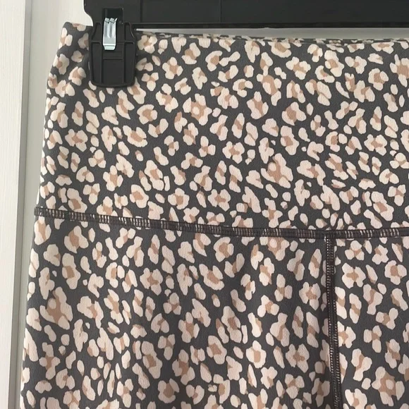 Varley Leggings size medium - Picture 2 of 4